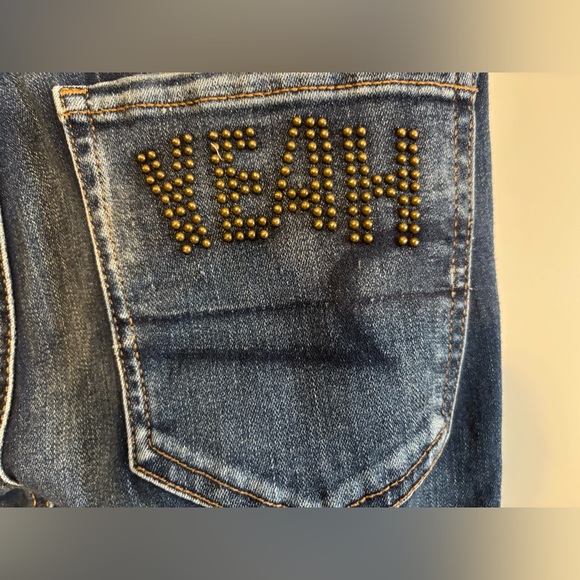 American Eagle Women's Jeans Stretch HELL YEAH Embroidery On Back Blue Denim 2 - Picture 5 of 8